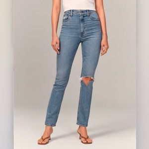 Abercrombie & Fitch Ultra High Rise 90s Slim Straight Jean 27
